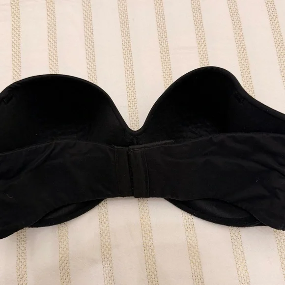 Victoria's Secret Black Strapless Bra - Picture 3 of 4